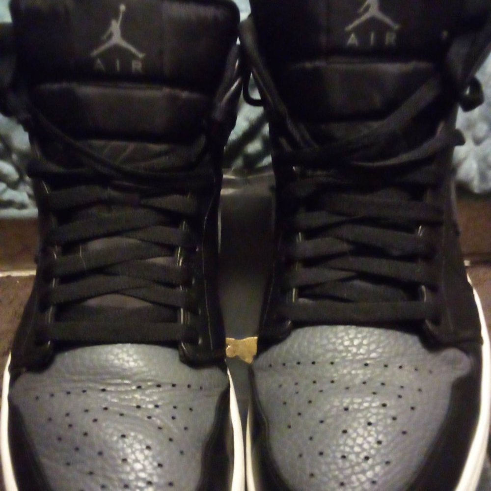 jordan 1 retro mid black n dark gray